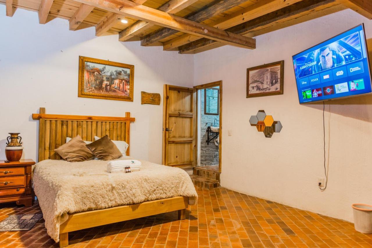 Hotel Colibri Pozos  Exterior photo